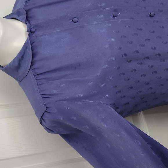 Gloria Vanderbilt Paisley Periwinkle Button Down Blouse - Picture 6 of 14